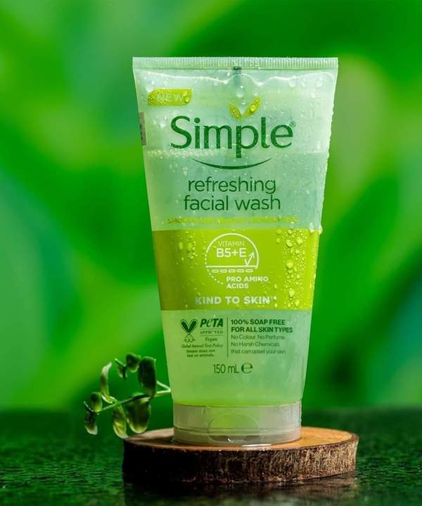 Simple%20Kind%20to%20Skin%20Refreshing%20Facial%20Wash%20Gel%20150ml%20-%20Image%202