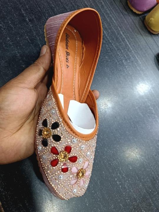 kids%20New%20Fashionable%20%20Full%20Cover%20Nagra%20Shoes%20Stylish%20for%20girls%20-%20Image%203