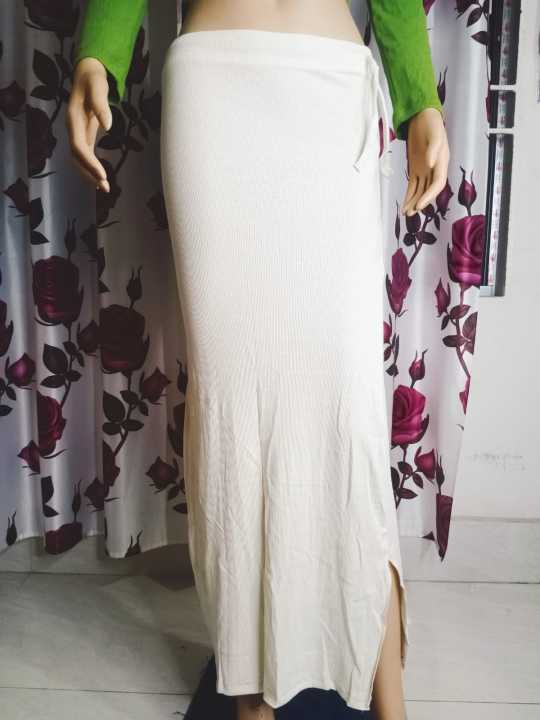 shapewear%20fishcut%20petticoat%20for%20girls%20to%20wear%20with%20sarees%20-%20Image%209