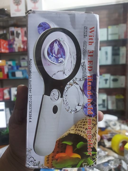 Magnifying%20Glass%2045X%20Zoom%20With%203%20Led%20Light%20-%20Image%204