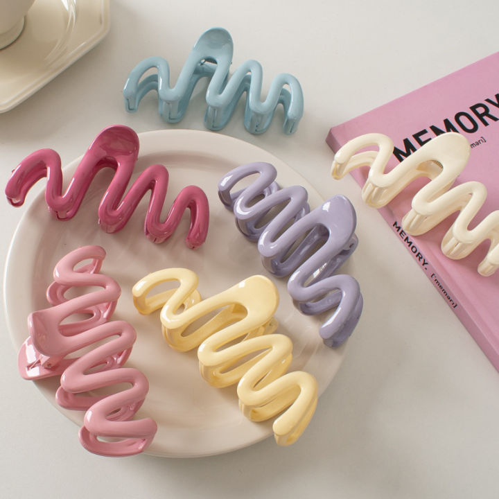 Dopamine%20Creamy%20Color%20Geometry%20Wave%20Line%20Back%20Head%20Hair%20Claw%20Hair%20Claw%20Clip%20MIO%20Super%20Store%20-%20Image%203