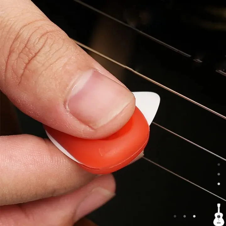 SOLO%203pcs%20Electric%20Guitar%20Picks%20with%20Silicone%20Sleeve%20Guitar%20Posture%20Corrector%20for%20Acoustic%20Bass%20for%20Ukulele%20Gifts%20for%20Beginners%20-%20Image%205