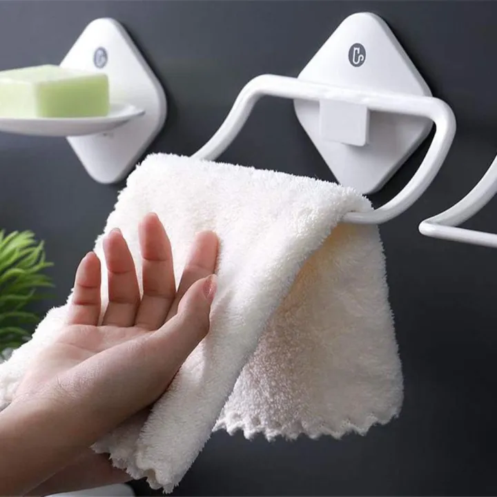 Magic%20Flexible%20Sticker%20Strong%20Suction%20Plastic%20Hand%20Towel%20Ring%20For%20Bathroom%20Towel%20Hanger%20-%20Image%204