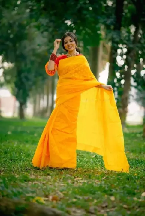 Nakful%20Silk%20Jamdani%20for%20Women%20with%20Tangail%20Sari%20-%20Embrace%20Timeless%20Tradition%20with%20Luxurious%20Silk%20-%20Sari%20Collection%20-%20All%20Ocassion%20-%20Image%206