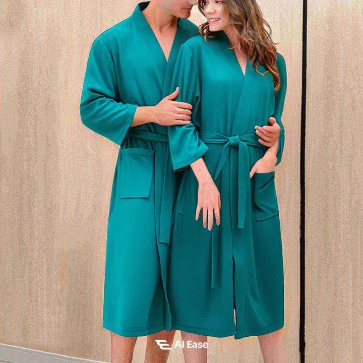 Quick-Dry%20Waffle%20Knit%20Robe%20%E2%80%93%20Professional%20Spa%20&%20Resort%20Grade%20Apparel%20-%20Image%202
