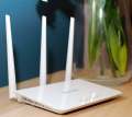 Tenda F3 300 Mbps 3 Antennas Router - White. 