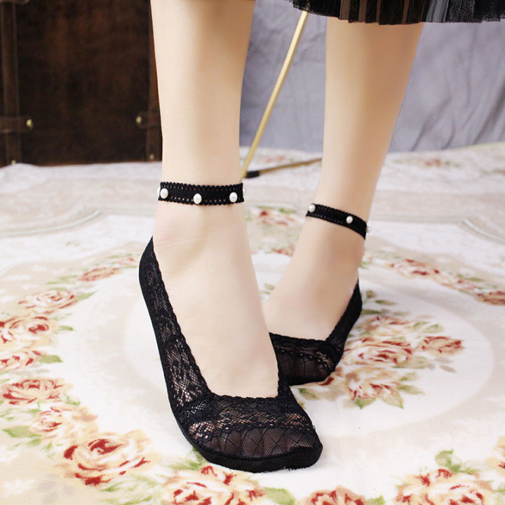 Street%20stall%20socks%20for%20women%20on%20Douyin,%20the%20same%20style%20as%20Internet%20celebrity%20strap%20socks,%20lace%20edge,%20thin,%20low-cut%20invisible%20pearl%20boat%20garter%20anklets%20-%20Image%202