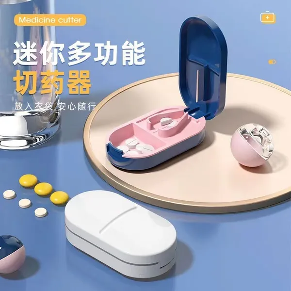 Mini%20Travel%20Medicine%20Cutter%20and%20Organizer%20Box%20-%20Image%206