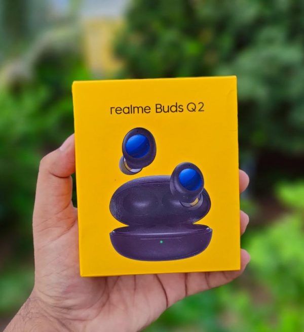 Realme%20Buds%20Q2%20Wireless%20Earphone%20-%20Black%20-%20Earphone%20-%20Image%202