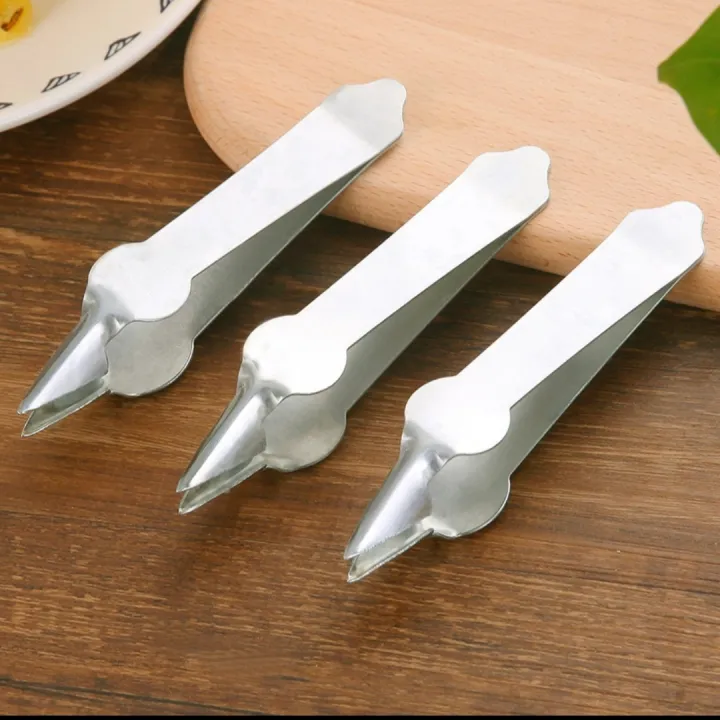 Stainless%20Steel%20Kitchen%20Gadgets%20Pineapple%20Peeler%20Fruit%20Tools%20Pineapple%20Deseed%20Clamping%20-%20Image%203