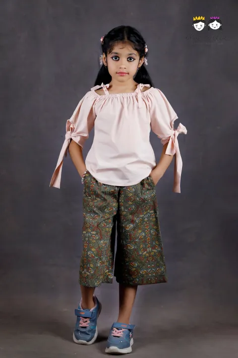 Western%20Design%20Tops%20and%20Pants%20for%20Girl%20Baby%20-%20Image%202