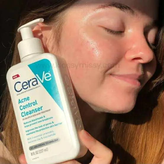 CeraVe%20Acne%20control%20cleanser%20237ml%20-%20Image%204