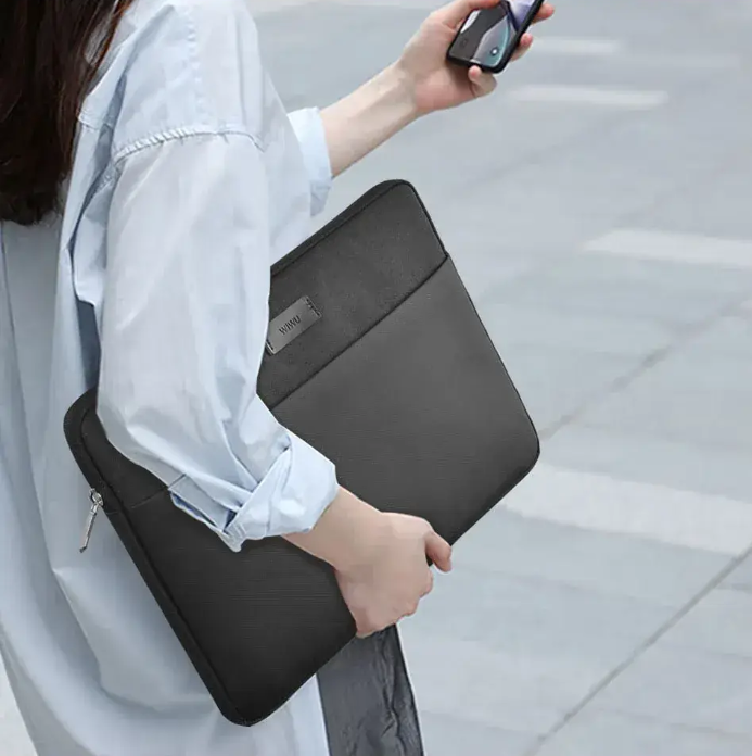 WiWU%20Minimalist%2015.6%20Inch%20Laptop%20Sleeve%20for%20MacBook%20-%20Image%203
