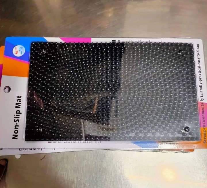 Non-slip%20Mat%20Car%20Dashboard%20Sticky%20Mat%20%2001%20piece%20-%20Image%202