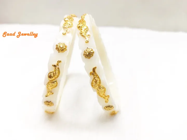 Exclusive%20White%20Shakha%20Pola%20Bangles%20for%20Women%20%20Plastic%20With%20CityGold%20Work,%20Party%20.%20Wedding%20,%20Anniversary%20,%20Durga%20Puja%20&%20All%20Time%20Use%20Shakha%20Bangles.%20Model:%20S501.%20-%20Image%202