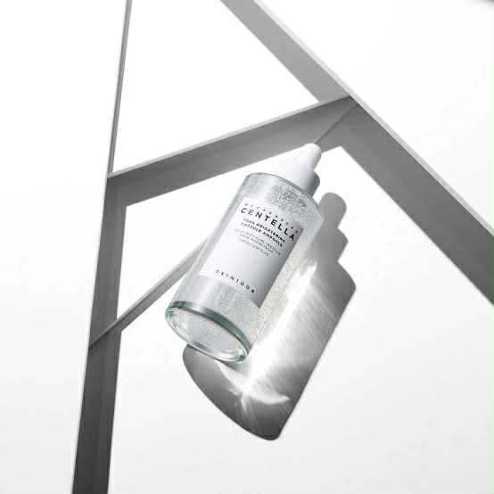 SKIN1004%20Madagascar%20Centella%20Tone%20Brightening%20Capsule%20Ampoule%20100ml%20-%20Image%207