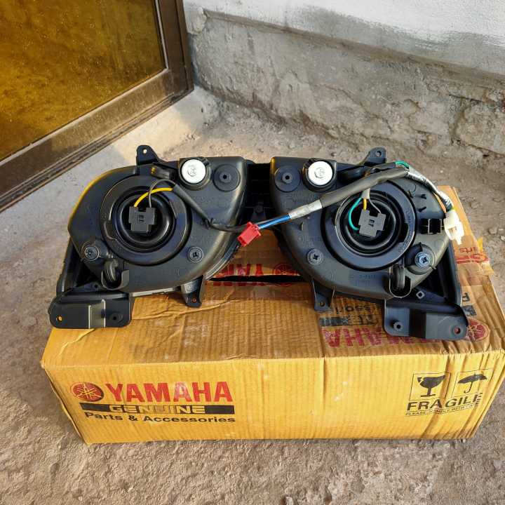 Head%20Light%20Assembly%20Yamaha%20-Fazer%20V2%20-%20Image%208