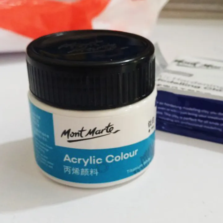 Mont%20Marte%20Acrylic%20Colour%20Paint%20Signature%20100ml%20-%20Titanium%20White%20-%20Image%205