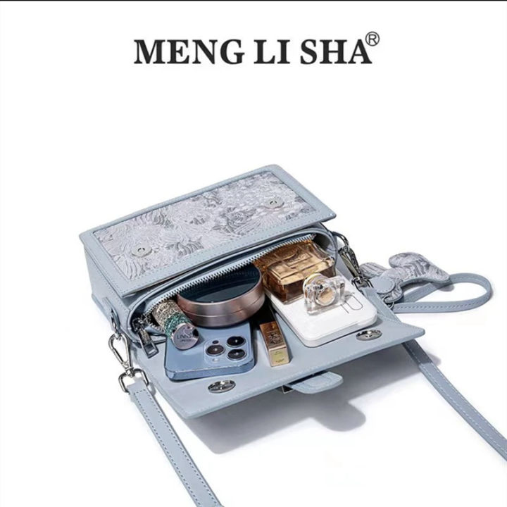 Menglisha%202024%20New%20Embroidered%20Blue%20Handbag%20Fashion%20and%20Versatile%20One-Shoulder%20Crossbody%20Bag%20-%20Image%204
