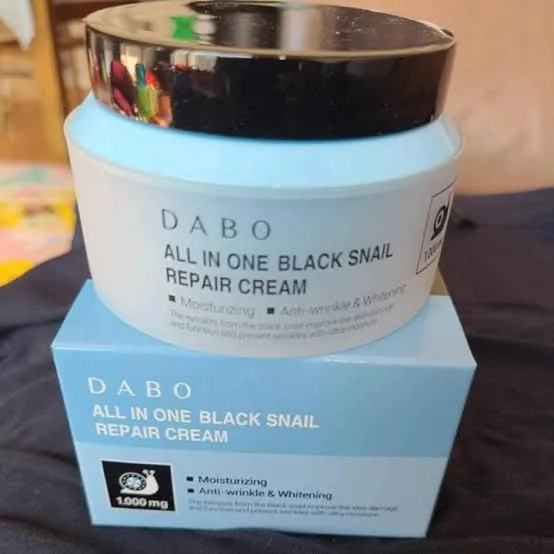 Dabo%20All-in-One%20Black%20Snail%20Repair%20Cream-1000gm%20-%20Image%203