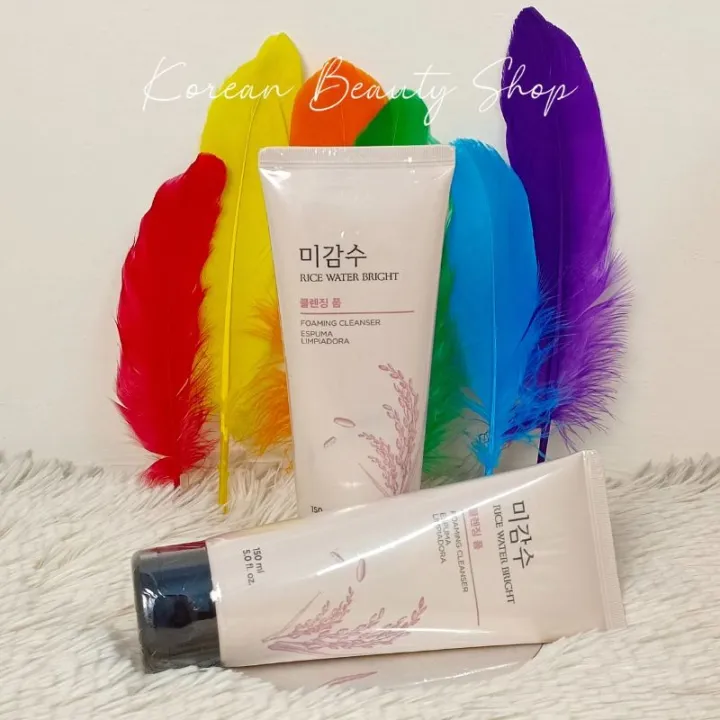 The%20Face%20Shop%20Rice%20Water%20Bright%20Cleansing%20Foam%20-%20Image%203