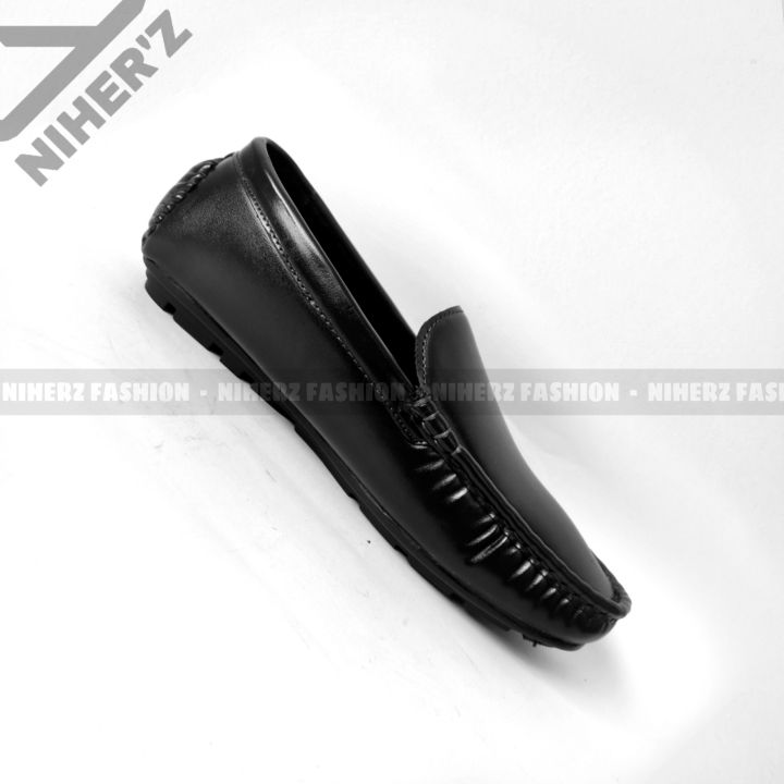 Premium%20Loffer%20For%20Men%20Travel%20Shoe%20Luxuriois%20Mocassin%20Design%20Loafer%20Black%20&%20Brown%20High%20Grade%20PU%20Pump%20Shoe%20Niher's%20Shop%20Special%202021%20For%20Men%20&%20%20(Socks%20Free)%20-%20Image%203