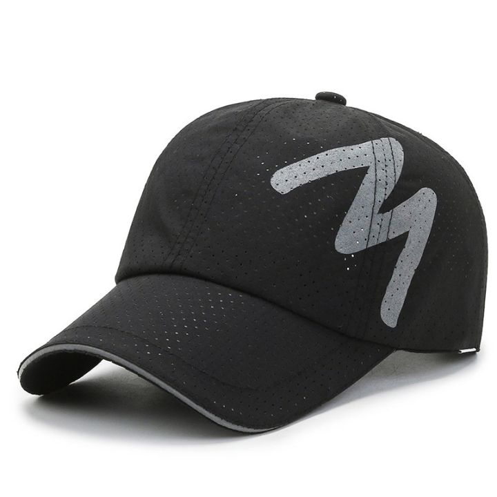 Reflective%20Strip%20Baseball%20Cap%20Outdoor%20Shade%20Men%20and%20Women%20Sun%20Hats%20Breathable%20Cool%20Summer%20Cap%20-%20Image%205