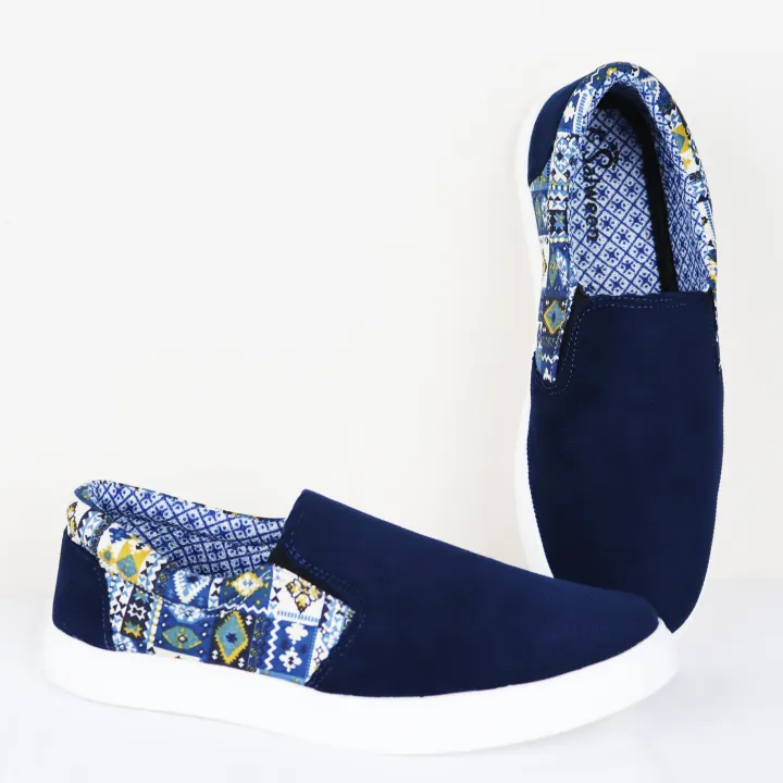 Fashionable%20Blue%20Black%20And%20Cream%20Color%20JAPANESE%20Casual%20Sneakers%20Canvas%20Shoes%20For%20Men%20Fashionable%20Lightweight%20And%20Comfortable%20Shoes%20-%20Image%206