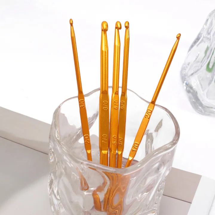 5pcs%20Weave%20Craft%20Sweater%20Knitting%20Metal%20Handle%20Craft%20Needles%20Golden%20Alumina%20Double%20End%20Crochet%20Hook%20Knitting%20Needle%20Set%20-%20Image%207
