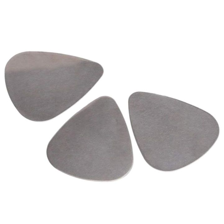 6x%20Stainless%20Steel%20Guitar%20Picks%20-%20Silver%20-%20Image%204