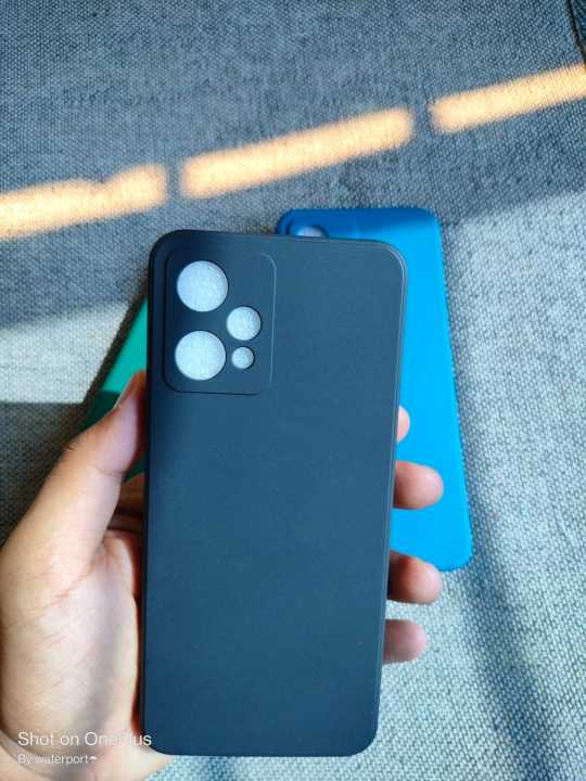 Realme%209%20Pro%20Plus%205G%20Back%20Cover%20Soft%20Silicon%20Silky%20And%20Soft%20Touch%20Finish%20Silicon%20Cover%20Realme%209%20Pro+%20Plus%205G%20Back%20Case%20Premium%20Luxury%20Realme9Pro+5G%20Case%20-%20Image%202