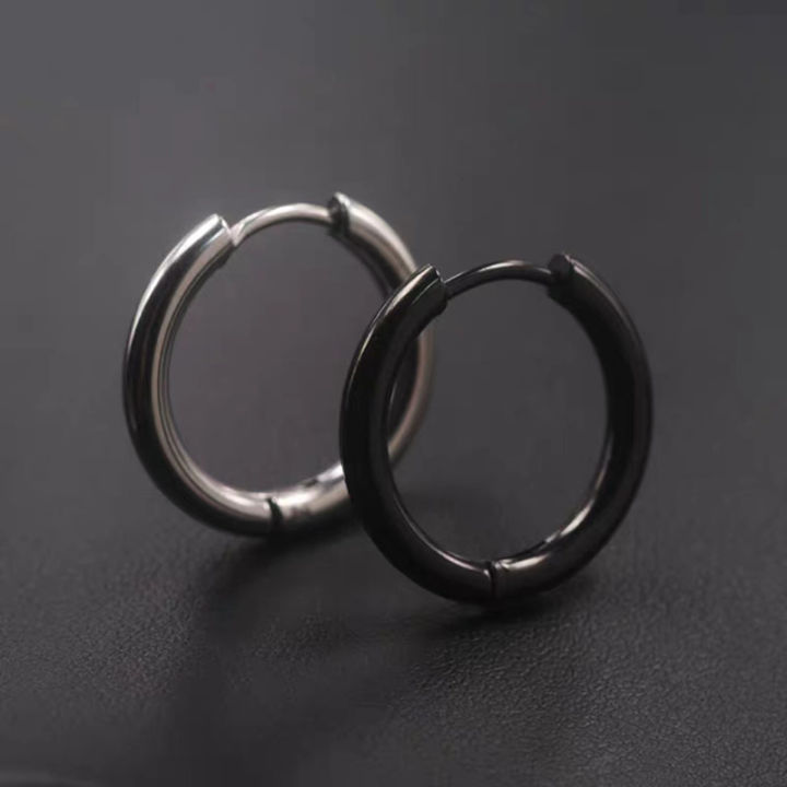 Stylish%20Round%20Earrings%20for%20Man%20&%20Women%20-%20Image%202