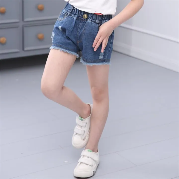 Girls%20wear%20summer%20foreign%20children's%20clothes,%20Korean%20version%20of%20new%20children's%20pants,%20baby%20hot%20pants,%20and%20middle%20and%20big%20children's%20jeans%20-%20Image%202