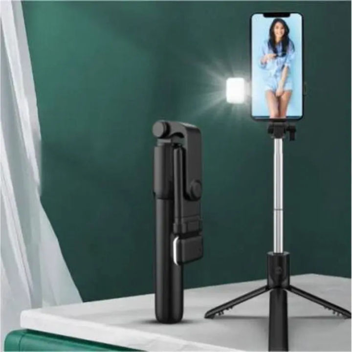 R1S%20Bluetooth%20Wireless%20Remote%20Selfie%20Stick%20LED%20light%203%20in%201%20Extendable%20Foldable%20Handheld%20Monopod%20Tripod%20Stand%20Holder%20-%20Image%204
