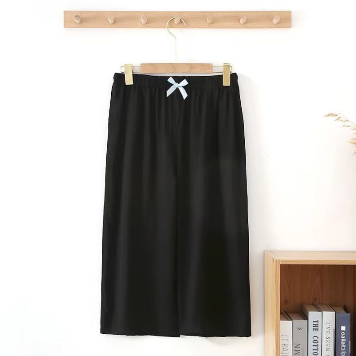 Summer%20Breeze:%20Viscose%20Fiber%20Women's%20Shorts%20&%20Capris%20Set%20-%20Image%202