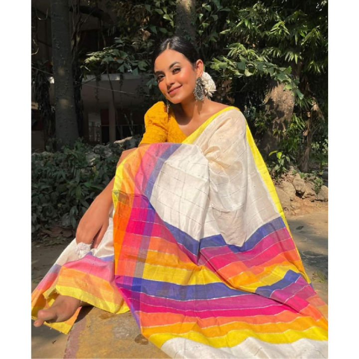 Fashionable%20Trendy%20Rongdhonu%20Saree%20for%20Women%20-%20White%20and%20Rainbow%20Print,%20All-Season,%20Casual%20Wear%20-%20Image%202