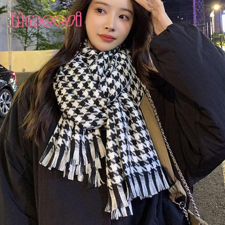 Women Black White Scarf Stylish Black White Plaid Print Scarf with Tassel Trim Warm Shawl for Women Versatile Long Scarf Wrap