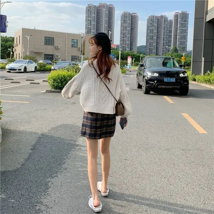 M144%20Cardigan%20Short%20Top%20Women's%20Korean-Style%20Retro%20V%20Collar%20Net%20Red%20Sweater%20Loose%20French%20Lazy%20Style%20Sweater%20-%20Image%208