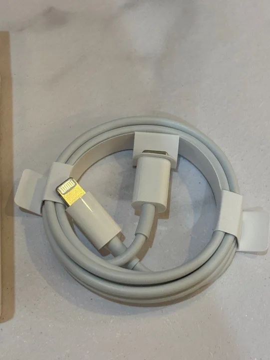 USB%20Type%20C%20to%20Lightning%20Cable%20For%20Iphone%2020W%20-%20Image%205