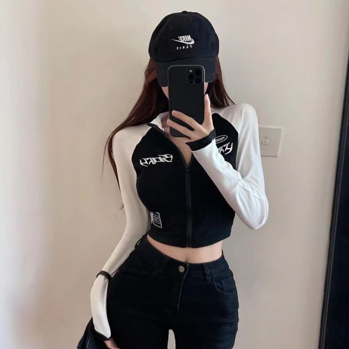 Y2K%20Vintage%20T-shirt%20Women%20Spring%20O%20Neck%20Long%20Sleeve%20Crop%20Top%20Korean%20Fashion%20Vintage%20High%20Street%20Zip%20Up%20Skinny%20Tees%20Streetwear%20-%20Image%203