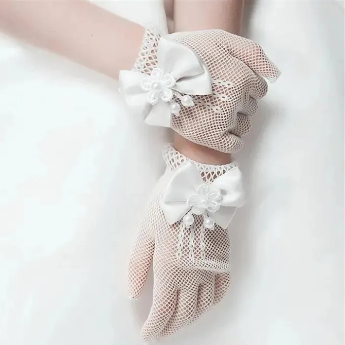 Net%20Full%20Finger%20hand%20socks%20for%20women%20Lace%20Hand%20Gloves%20for%20women%20Lebas%20E%20Tayibah%20-%20Image%202