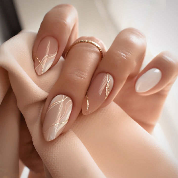 24Pcs%20Mid-length%20False%20Nails%20with%20Almond%20Head%20Design%20Brown%20Gold%20Lines%20Nails%20Oval%20Wearable%20French%20Press%20on%20Nail%20Tips%20-%20Image%204
