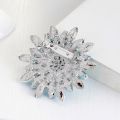 Brooch Pin Jewelry New Fashion Retro Women Fashion Flower Brooch Crystal Rhinestone Jewelry for Wedding Dating Party Gift. 