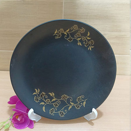 Exclusive%20Black%20beauty%20dinner%20plate%20%20and%20half%20plate%20-%20Image%203