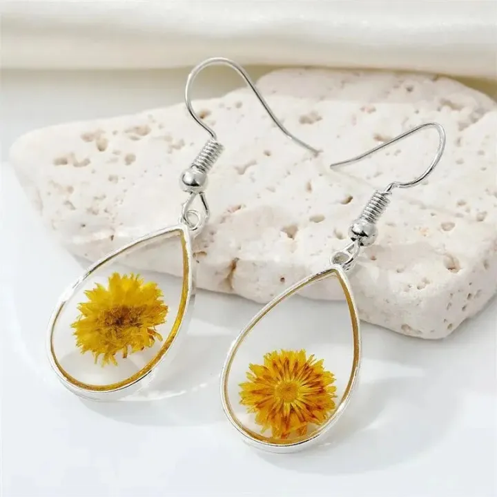 Transparent%20Epoxy%20Resin%20Flower%20Earrings%20Women%20Unique%20Natural%20Floral%20Earrings%20Cute%20Pressed%20Flower%20Jewelry%20Wholesale%20Accessories%20-%20Image%205