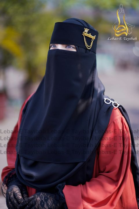 Arabian%20Niqab%20with%20Muslimah%20brooch%20Premium%20Quality%2015%20inch%20Arabian%20Nikab%20black%20for%20women%20-%20Image%205