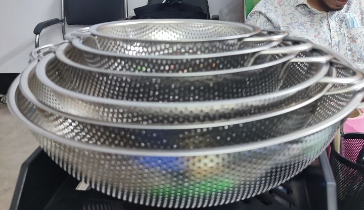 Stainless%20Steel%20Colander%20Set%20(6%20PCs)%20%E2%80%93%20Multi-Size%20Perforated%20Bowls%20for%20Fruit%20&%20Vegetable%20Draining%20%7C%20Stack%20able%20Kitchen%20Strainer%20Set%20with%20Handles%20%7C%20Rustproof,%20Easy%20to%20Clean,%20Dishwasher%20Safe%20%7C%20Buy%20Online%20BD%20%7C%20Colander%20Set%20Price%20in%20BD%20-%20Image%206