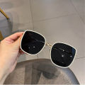 Fashion Women Sunglasses Vintage Metal Large Frame UV400 Protection Men Polarized Glasses for Girls. 