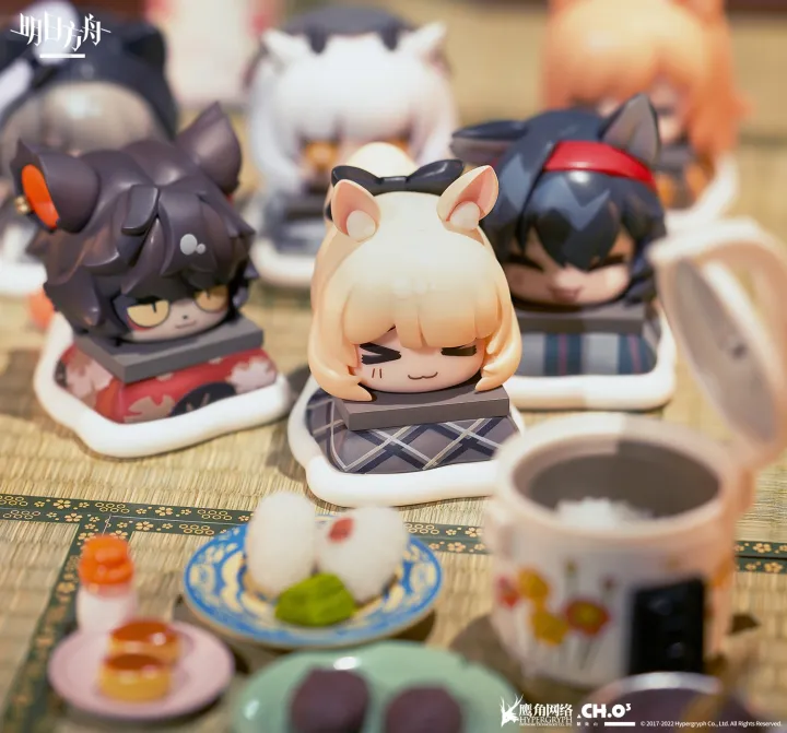 Arknights%20Game%20Action%20Figure%20Blaze%20Phantom%20Ceobe%20Ptilopsis%20Winter%20Foot-Warmer%20Hand%20Made%20Q%20Version%20Toy%20Peripherals%20Gifts%20-%20Image%203