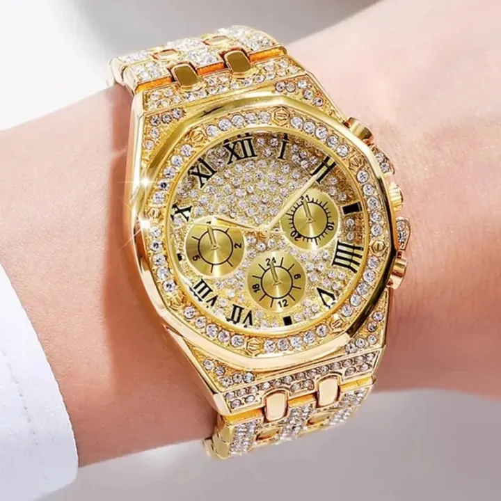 Luxury%20Brand%20Diamond%20Women's%20Gold%20Watch%20with%20Rhinestone%20Bracelet%20-%20Image%202